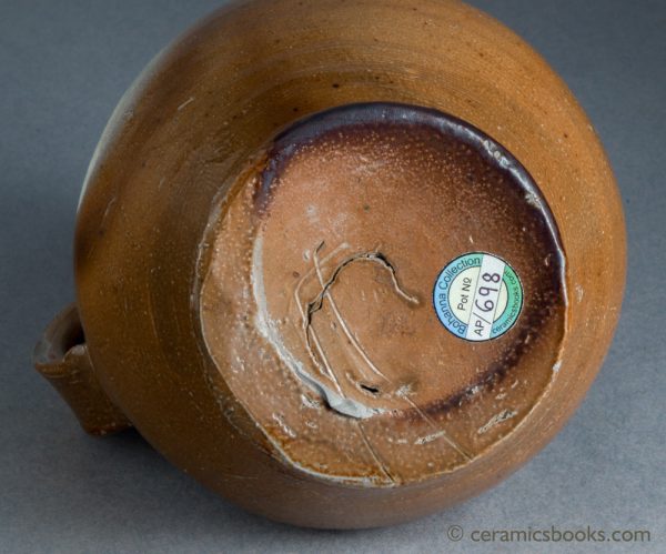 German brown stoneware jug, salt-glazed. Probably Raeren. c.1550-1600. Base.