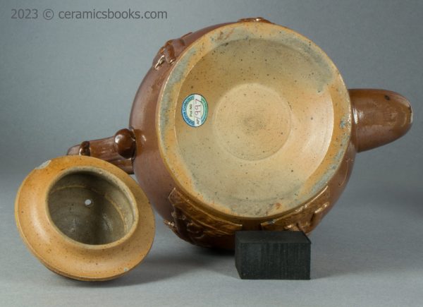 Salt-glazed stoneware coffeepot "J & N Houldsworth 1839". AP/997. Base.